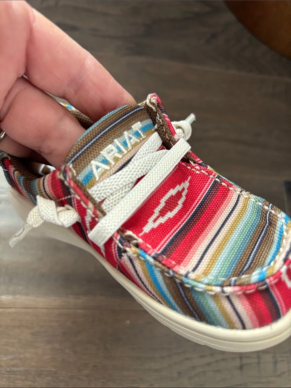 Ariat new tag